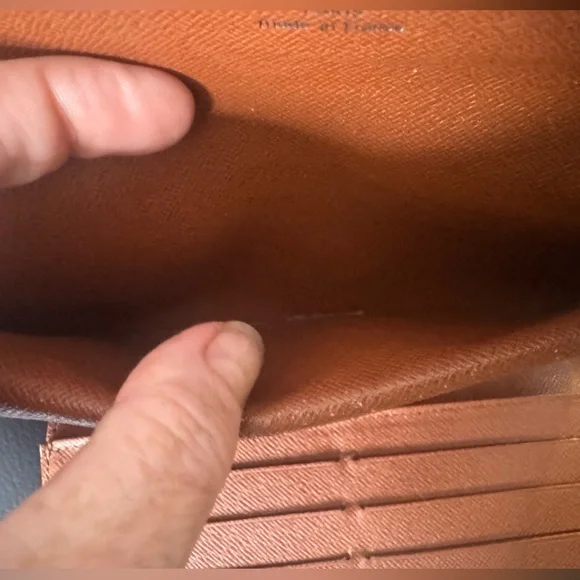 Louis Vuitton Portefeuille International Monogram
Wallet - Picture 7 of 10